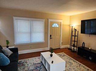 956 Selwyn Rd, Cleveland, OH 44112