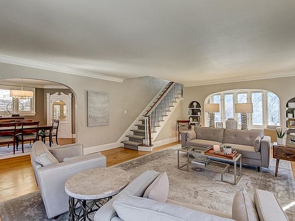 4th image of 1001 E Lexington Blvd