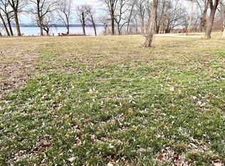 808 N Lake St, East Peoria, IL 61611