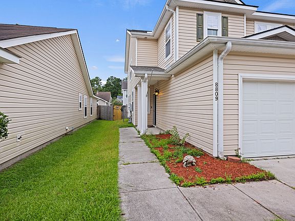 3rd image of 8809 Shadowglen Dr