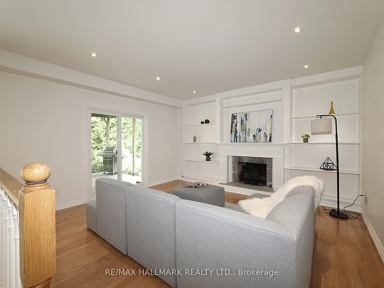 58 Pickett Cres — Photo 18