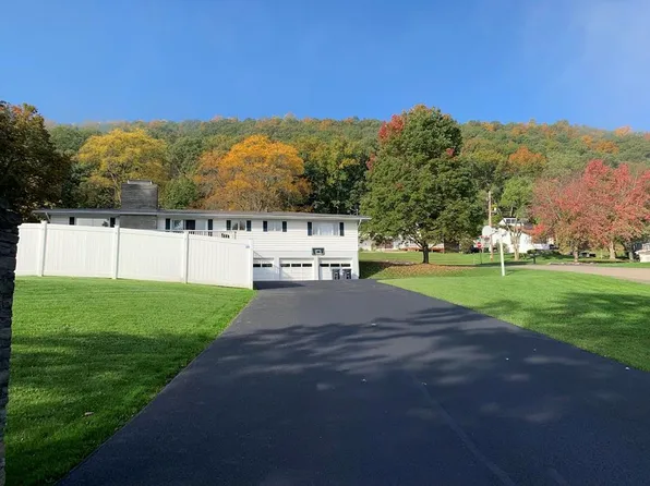 907 Upland Dr, Elmira, NY 14905