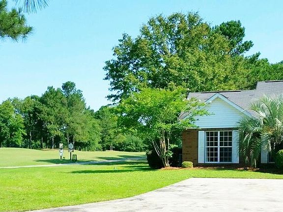 Front view of duplex. Beautiful view of hole 10 on Wyboo Golf Course!