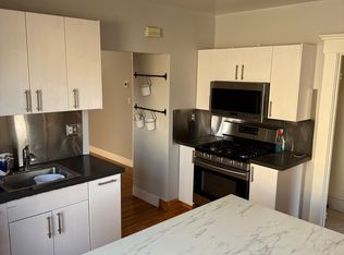 94 Hubinger St, New Haven, CT 06511