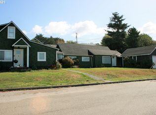 29677 Stewart St, Gold Beach, OR 97444