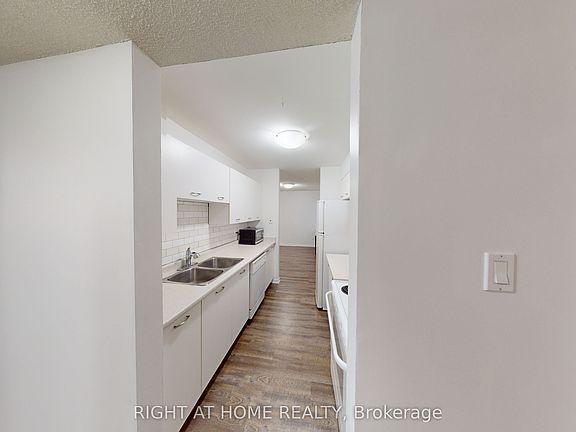 4th image of 25 Meadow Ln Unit 304