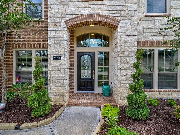 4th image of 28206 Goose Creek Ct
