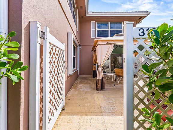 2nd image of 3136 Kingston Court