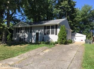 2709 Cranston Dr, Jeffersontown, KY 40299