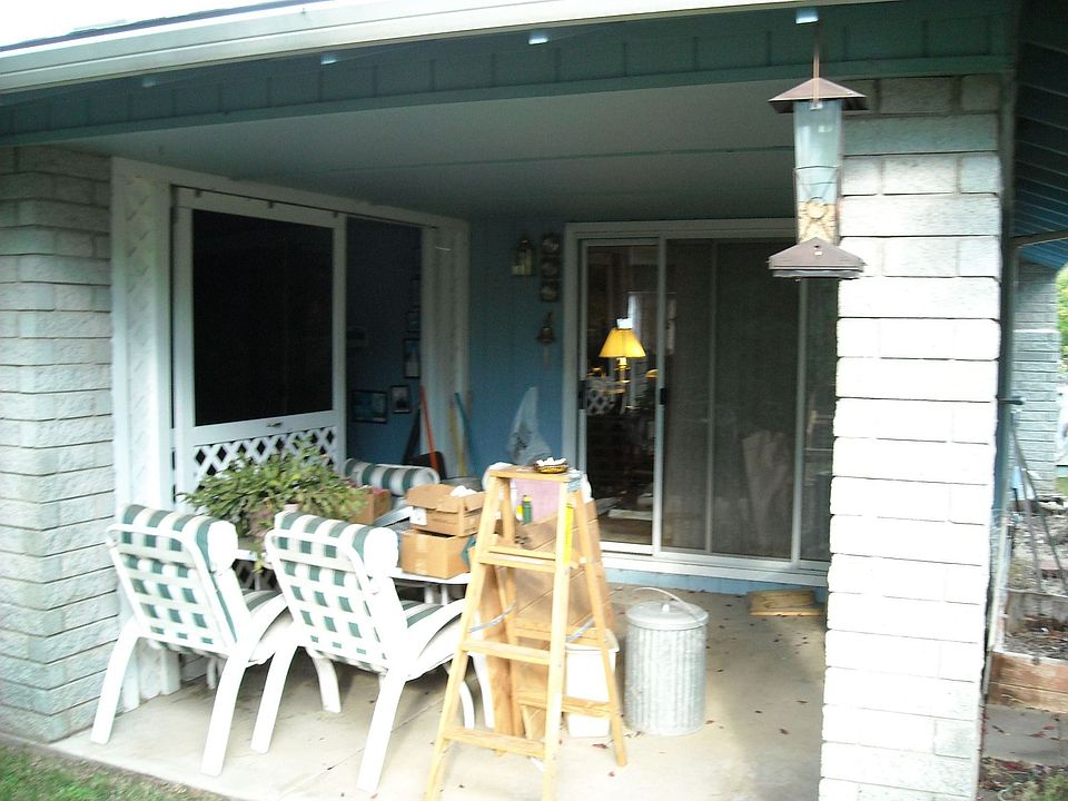 2nd image of 1121 Valley View Dr