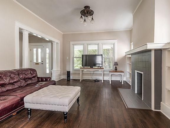 5th image of 4133 W Broadway