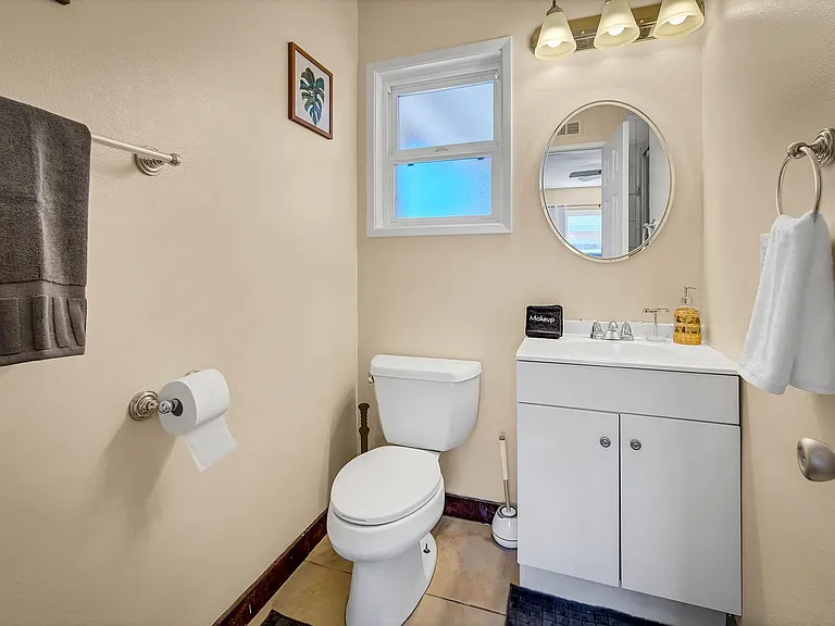 4191 Mount Everest Blvd — Photo 8
