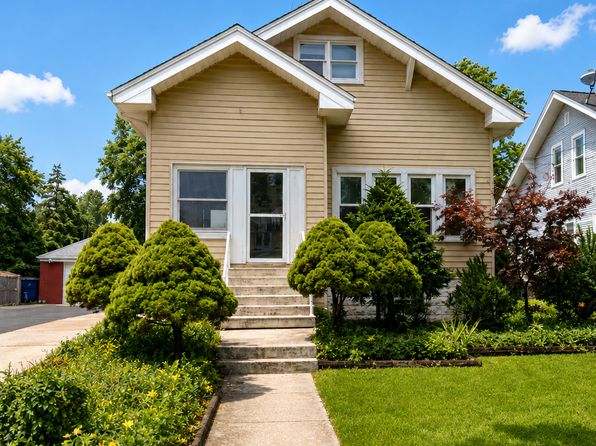 264 E Maple Ave