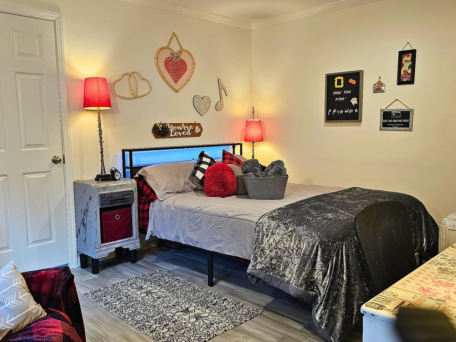3 bed, 1170 sqft, $4,500 — Photo 3