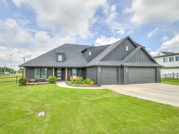 2334 W Maple St, Collinsville, OK 74021