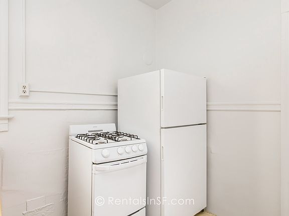 5th image of 2174 Bush St #3