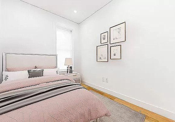 4th image of 146 Mulberry St #21