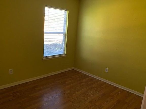 4th image of 8434 Resada Park Ln