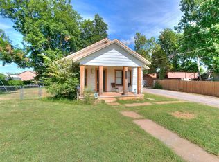 1913 S 7th St, Chickasha, OK 73018