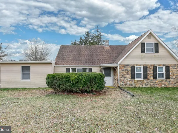 1205 Christensen Rd, York, PA 17402