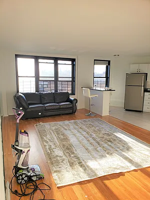 Rented by Voro, LLC | media 15