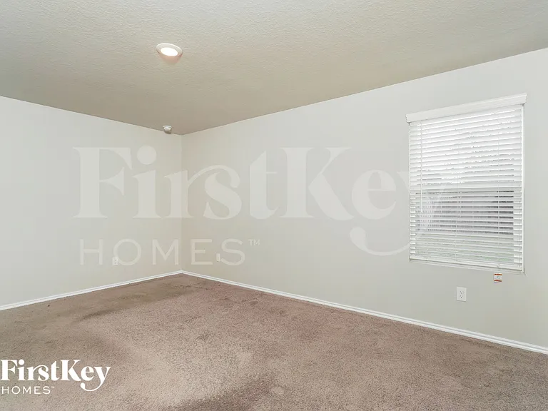 1906 Morse Way — Photo 8