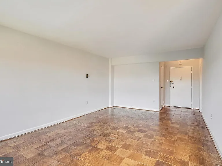 4201 Cathedral Ave NW #1218E — Photo 5