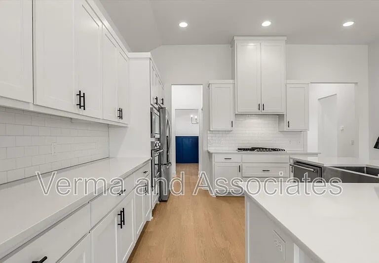 6300 Beacon St — Photo 24