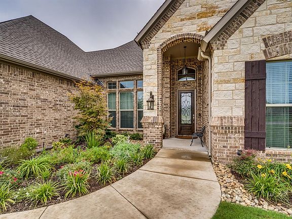 2nd image of 7030 Dillon Cir