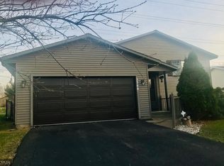 2388 Gall Ave, Saint Paul, MN 55109