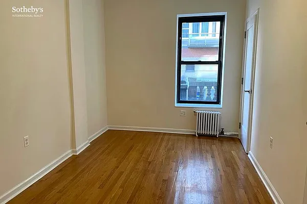 Rented by Sotheby's International Realty | media 18