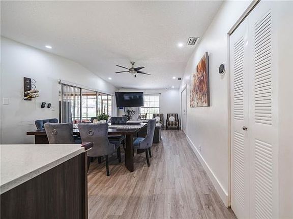 4th image of 5400 Lakewood Cir S