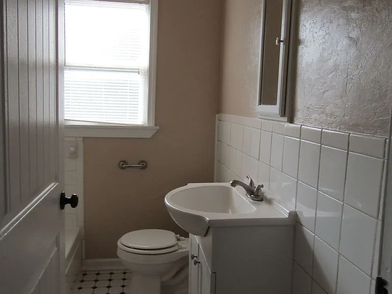 1206 NW Oak Ave — Photo 18