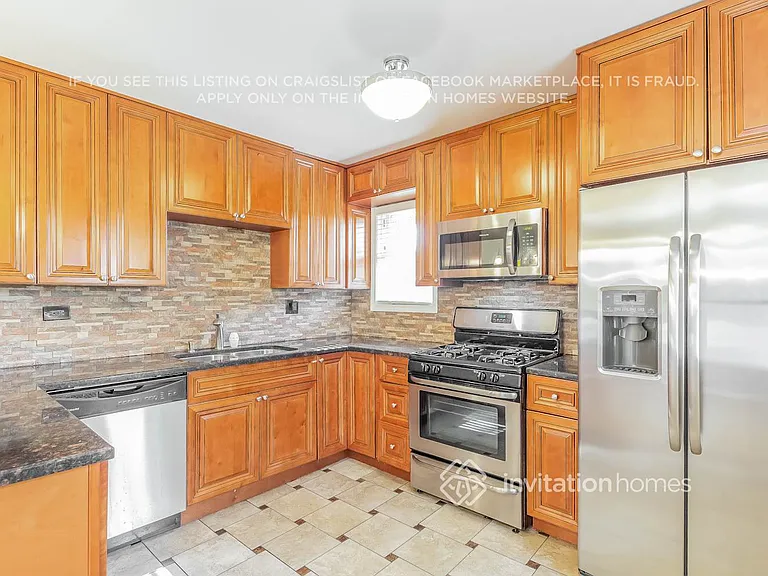 4331 Scott St — Photo 9