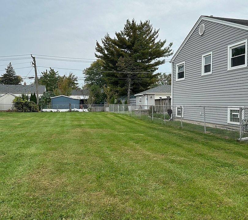 1st image of 4612 Wisconsin Ave