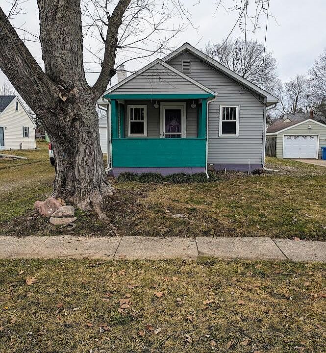 1st image of 320 Buchanan Ave