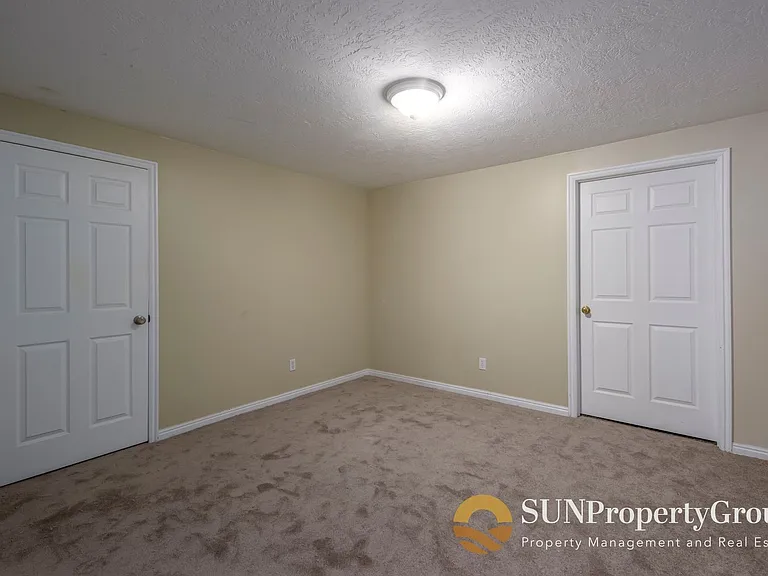 1316 W Kodiak Way — Photo 11