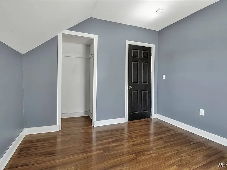 199 Amber St #2 — Photo 12