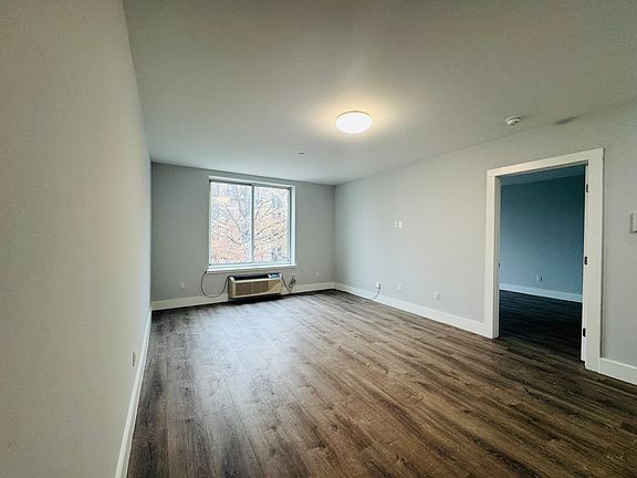 4th image of 629 E 222nd St APT 3F