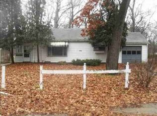 26694 Lakeview Dr, Elkhart, IN 46514