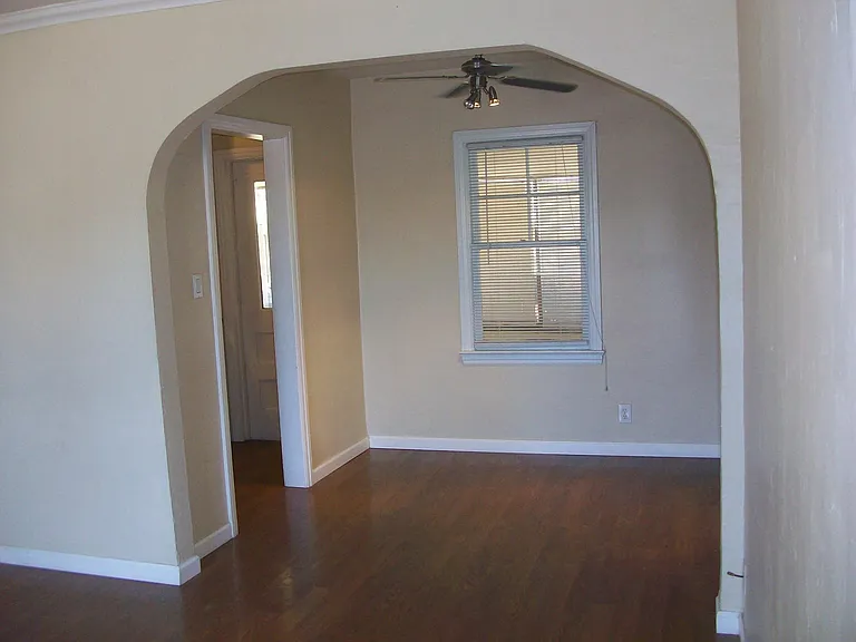 1110 W Roosevelt St — Photo 28