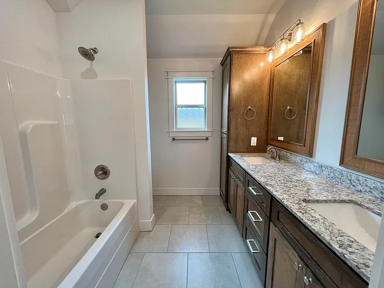 925 Sugar Pine St — Photo 17