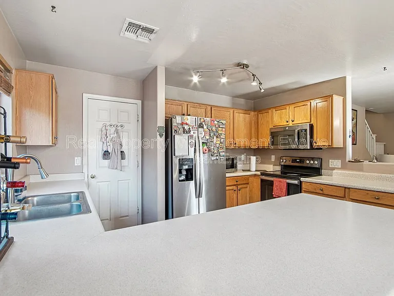 12571 W Mauna Loa Ln — Photo 10