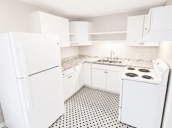 4 W 53rd St, Savannah, GA