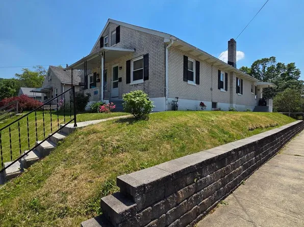 300 Melrose Ave, Mount Penn, PA 19606