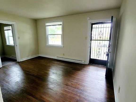 5th image of 100 Trafton St