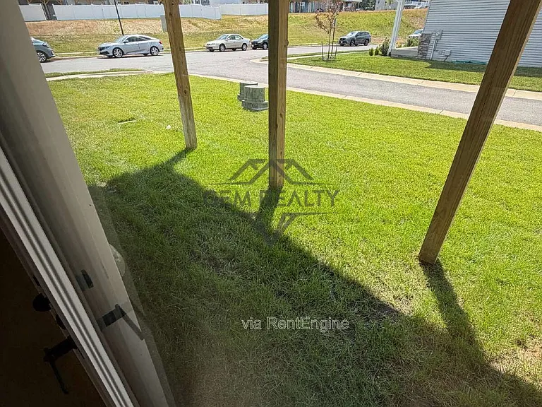 8700 Stevenson Ln — Photo 20