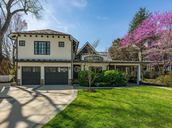 6 Leland Ct, Chevy Chase, MD 20815