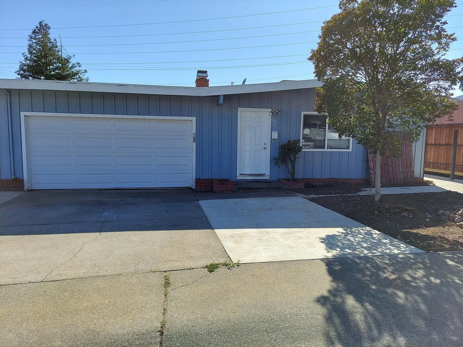 243 Grapewood St photo 1