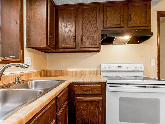 4th image of 14120 Merrywood Cir